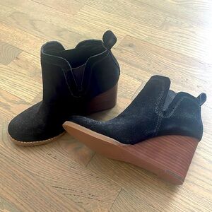 Black Booties (Size 6)